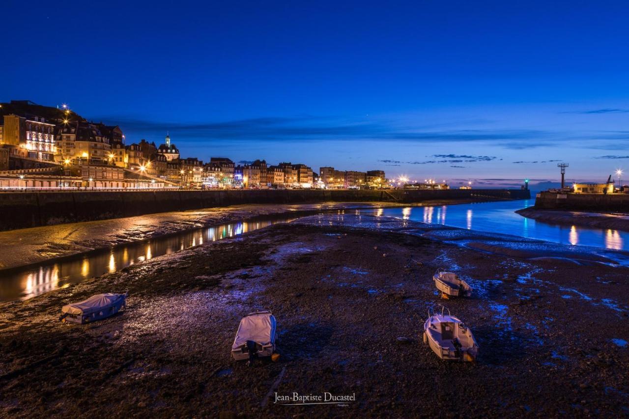 Les Locations Isahora: Studio près du Château d'Eu et des Falaises Eu (Seine-Maritime) Exterior photo